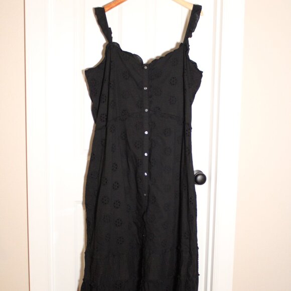 GAP Dresses & Skirts - Black eyelet midi dress Gap Size XXL tall 2x plus size NWT